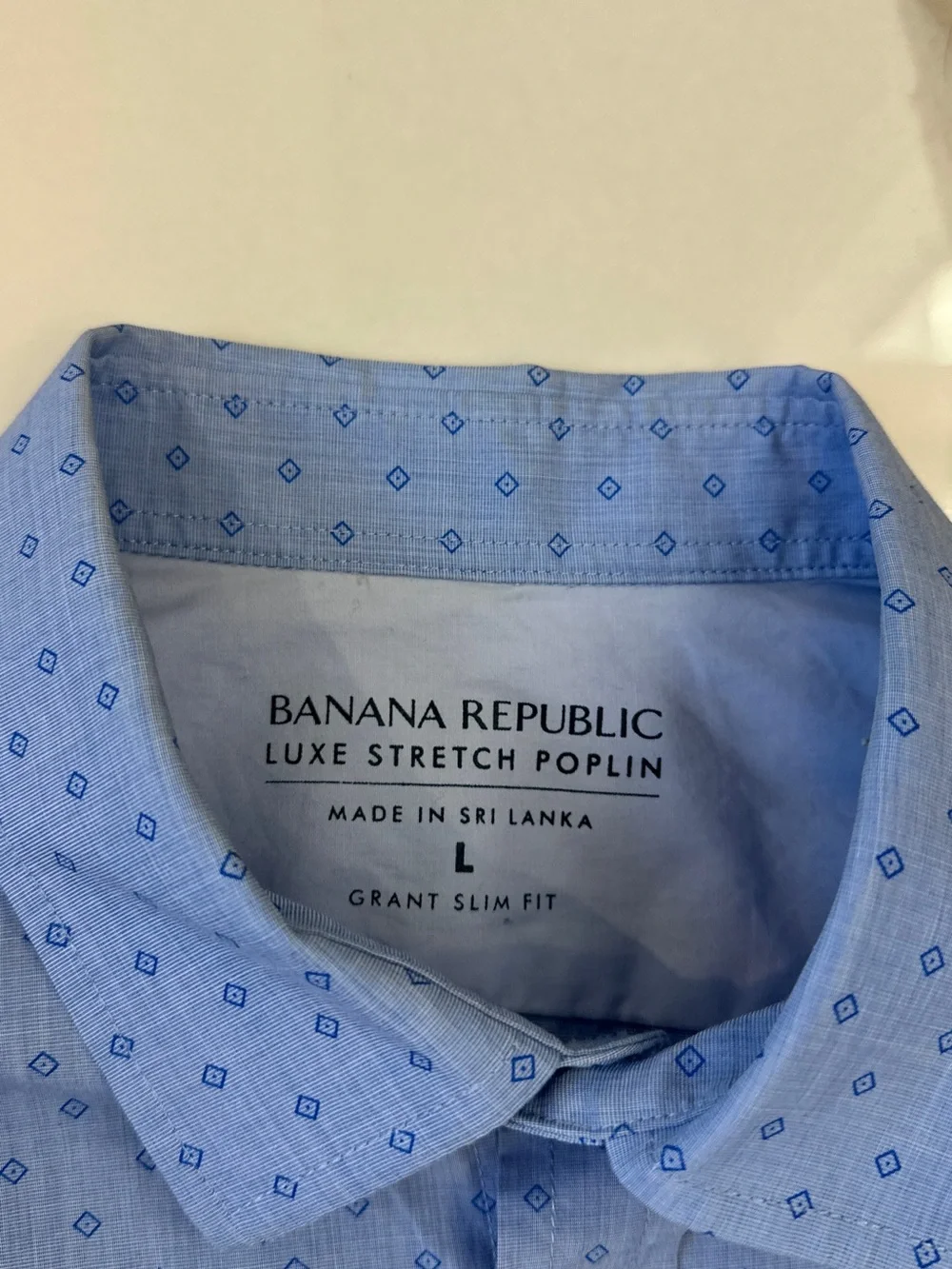 Banana Republic Light Blue Short-Sleeve Microprint Button-Down Shirt
